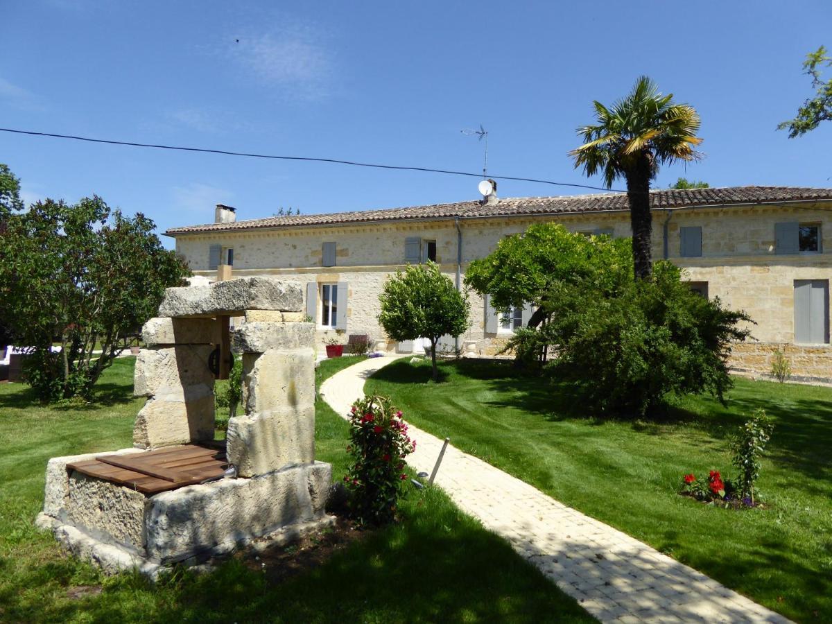 Sainte-Colombe  La Vigneraie De Laura Bed & Breakfast エクステリア 写真