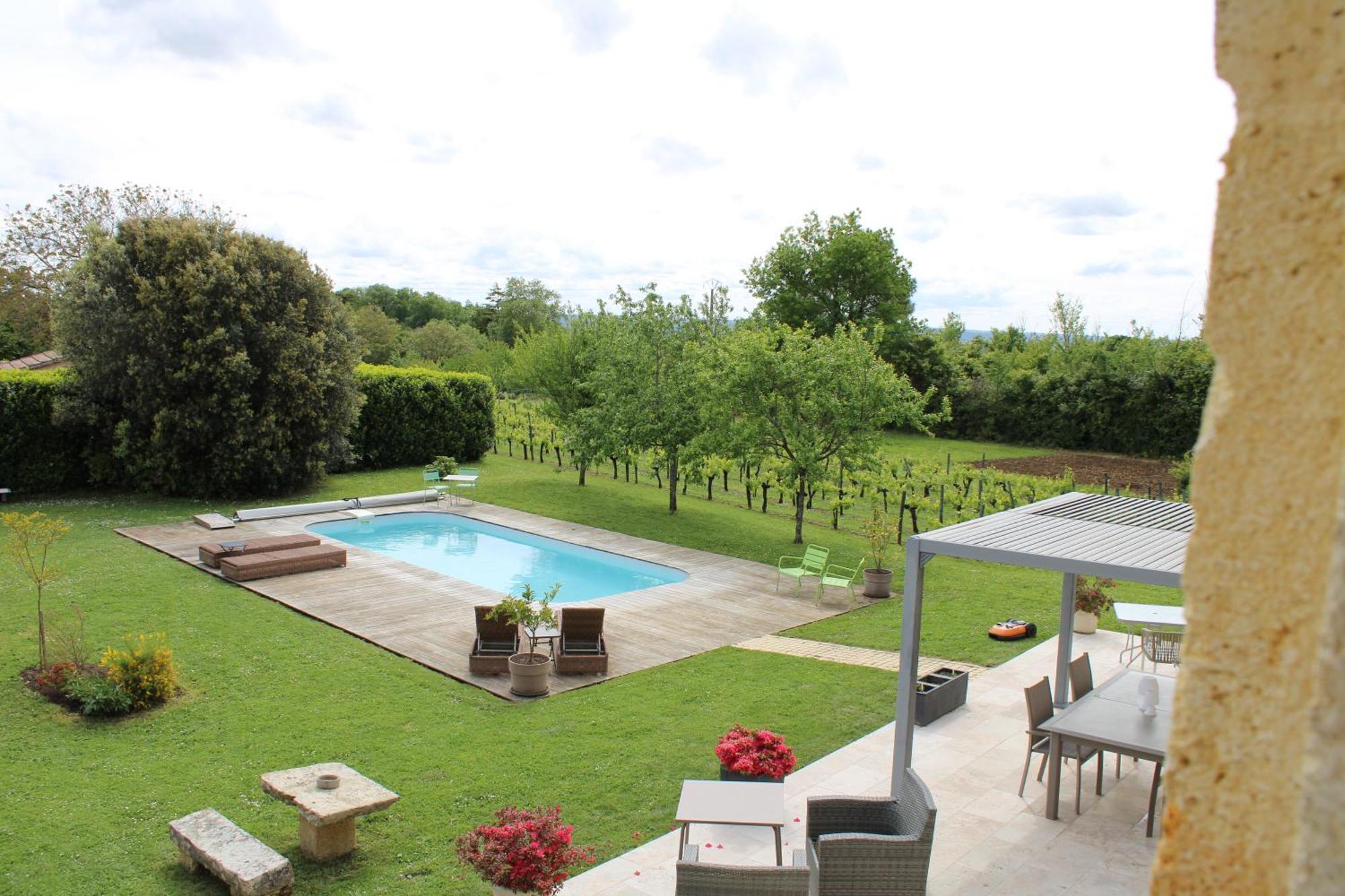 Sainte-Colombe  La Vigneraie De Laura Bed & Breakfast エクステリア 写真