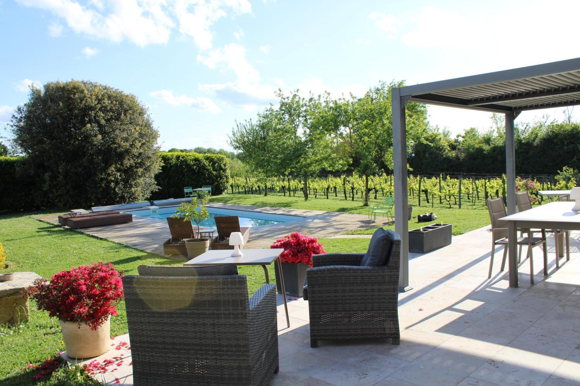 Sainte-Colombe  La Vigneraie De Laura Bed & Breakfast エクステリア 写真
